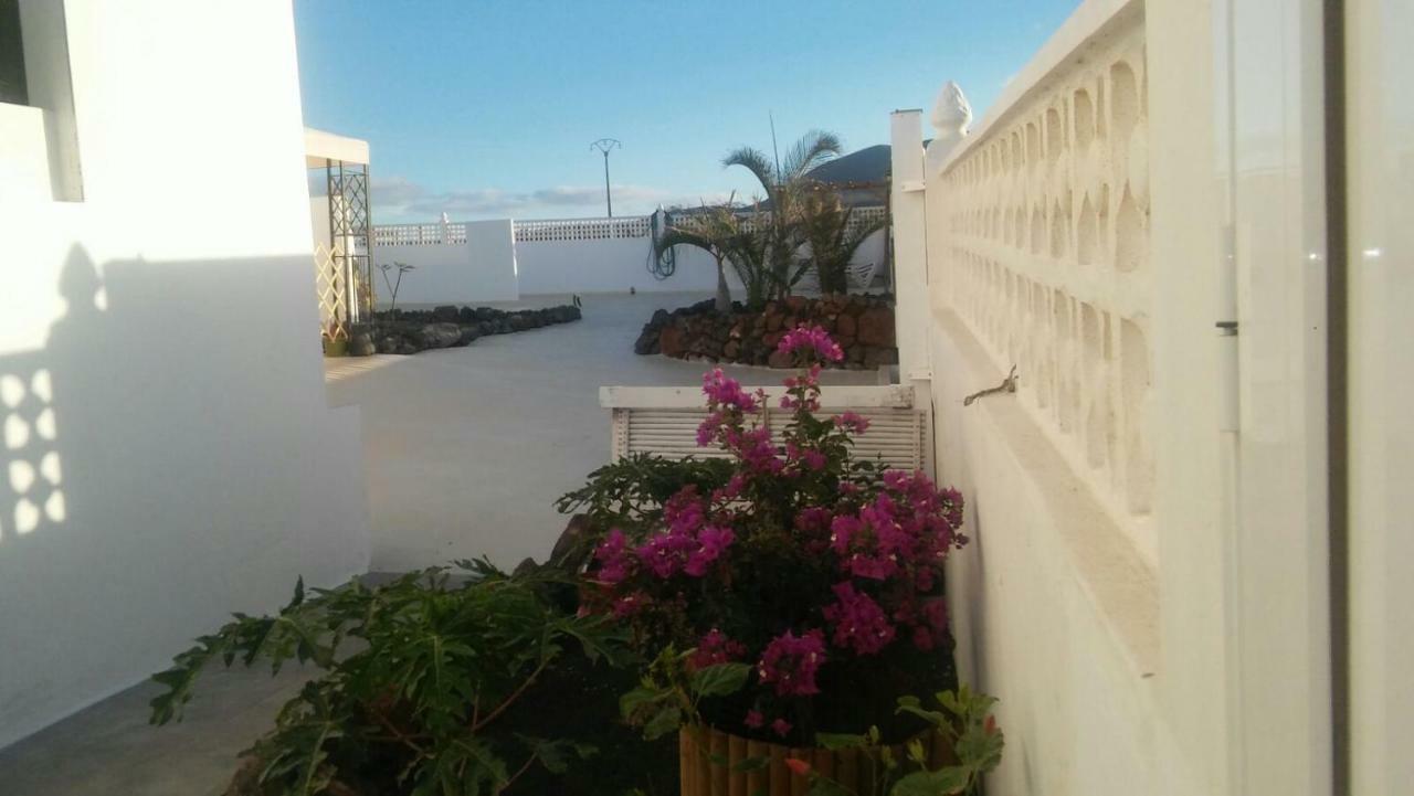 Ferienwohnung Alma En El Mar Tinajo Exterior foto