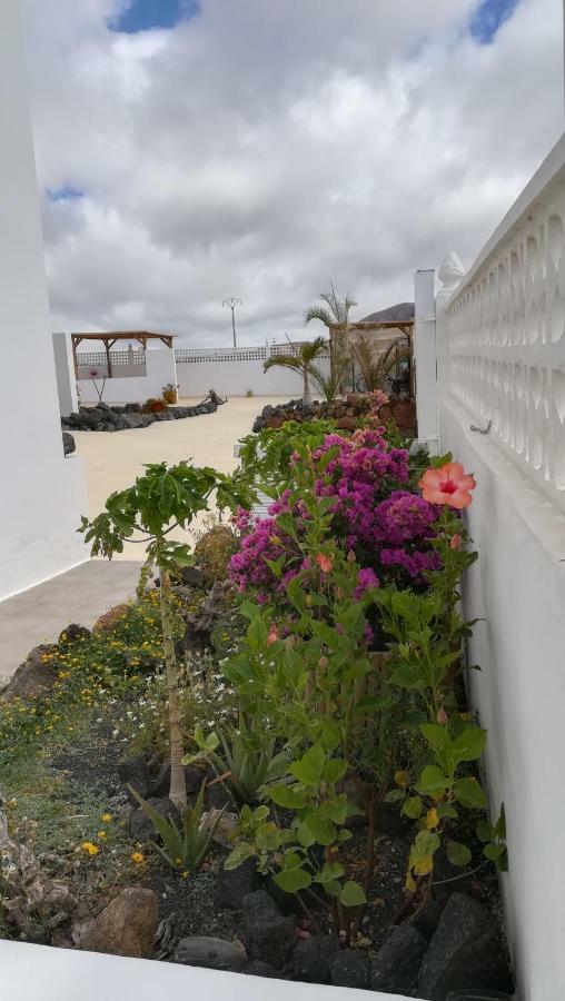 Ferienwohnung Alma En El Mar Tinajo Exterior foto